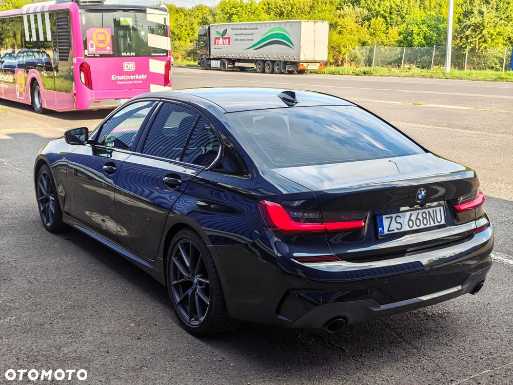 BMW Seria 3 320d M Sport - 3