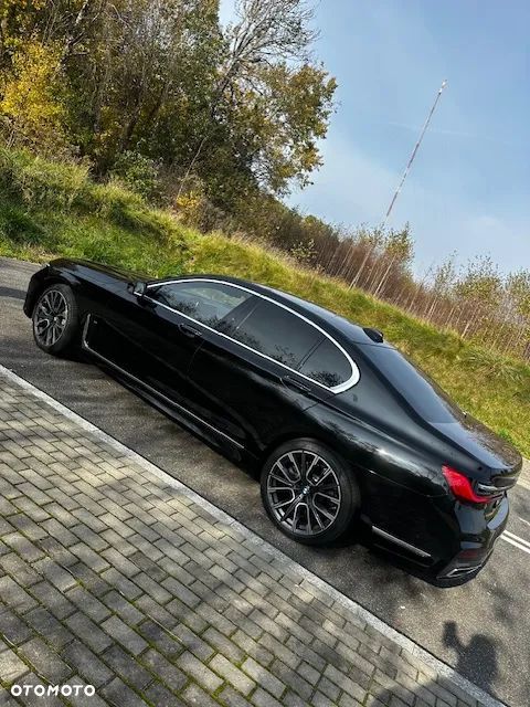 BMW Seria 7 740d xDrive - 14