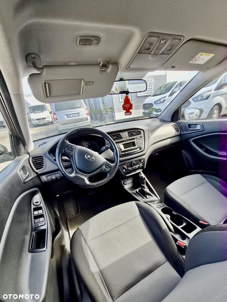 Hyundai i20 1.4 Comfort - 4