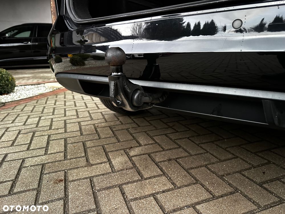 Volkswagen Touran 1.6 TDI SCR (BlueMotion Technology) SOUND - 18