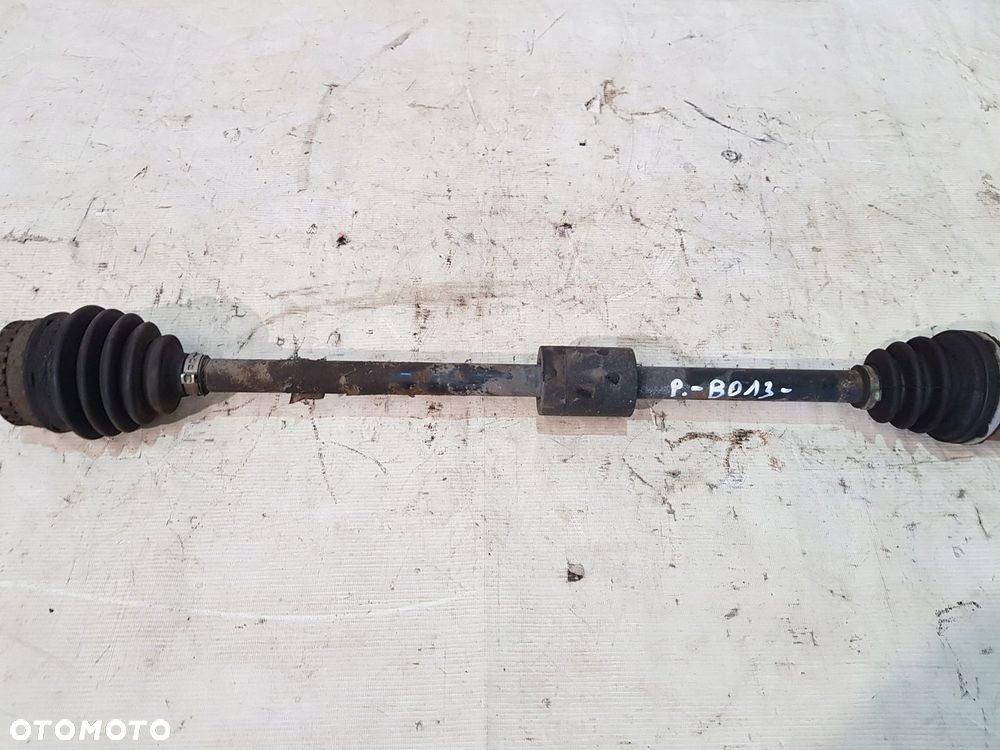 PÓŁOŚ PRAWA PRAWY PRZÓD MERIVA A CORSA C 1.8B - 4