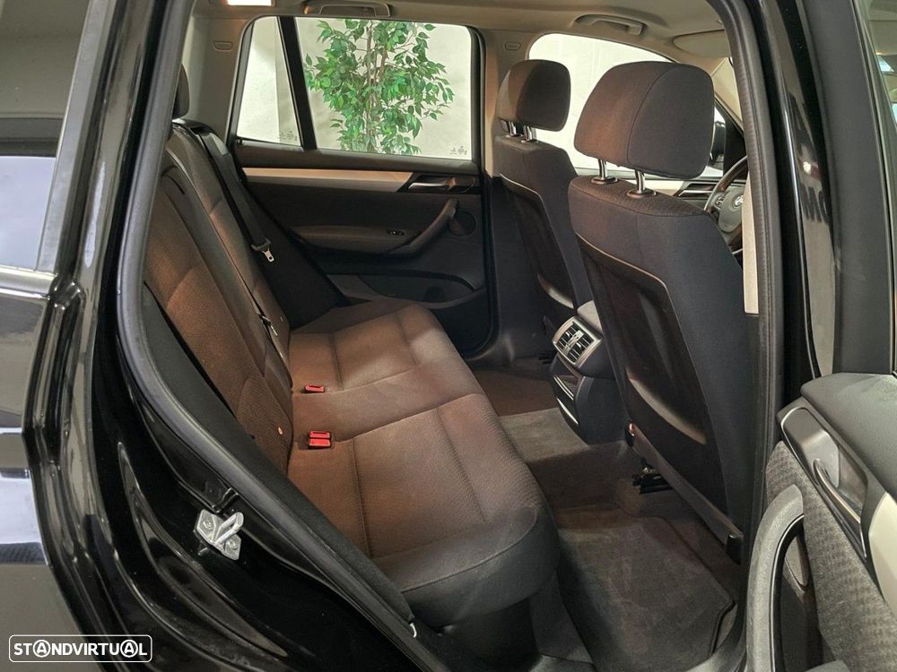 BMW X3 18 d sDrive Advantage - 37