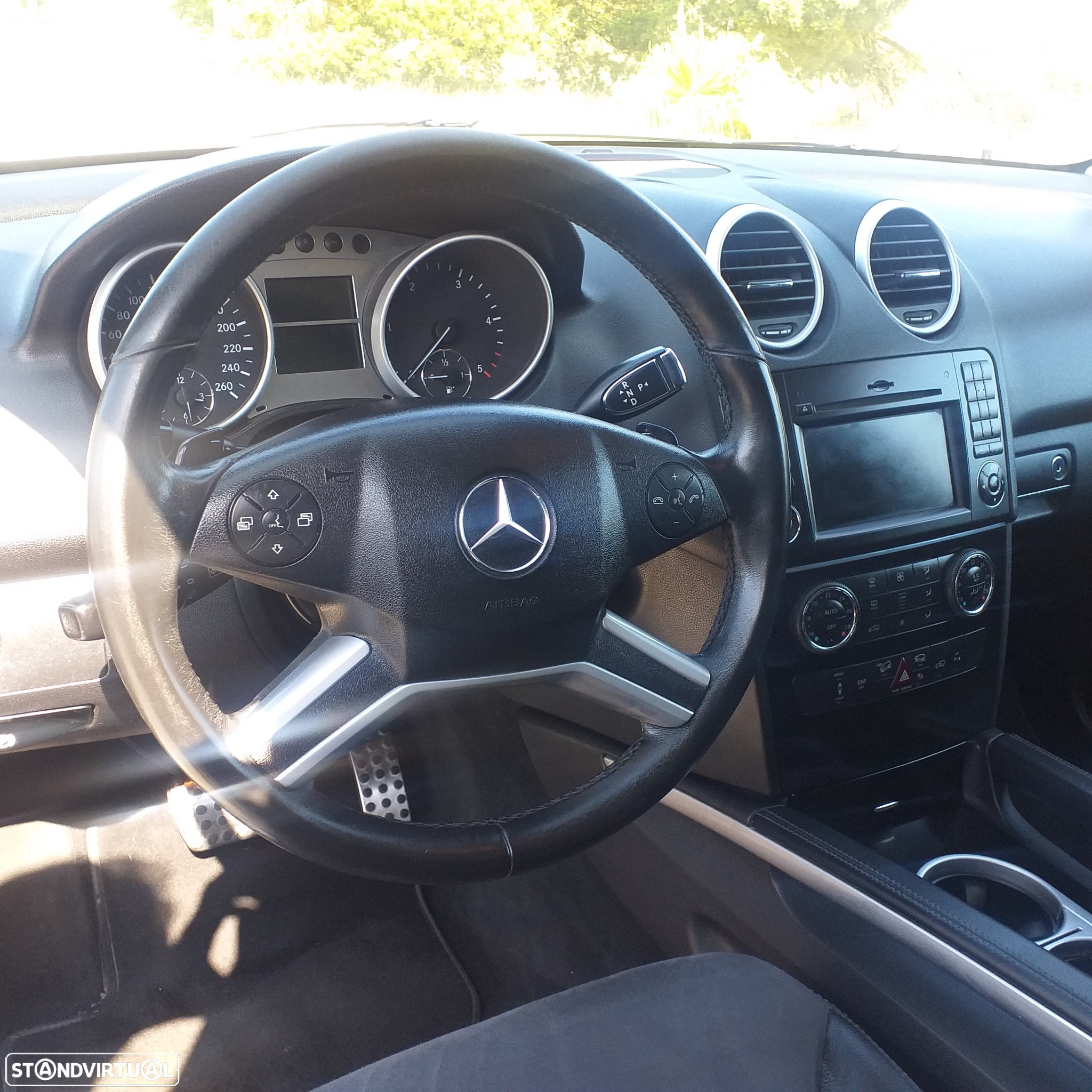 Mercedes-Benz ML 350 CDi BlueEfficiency - 9