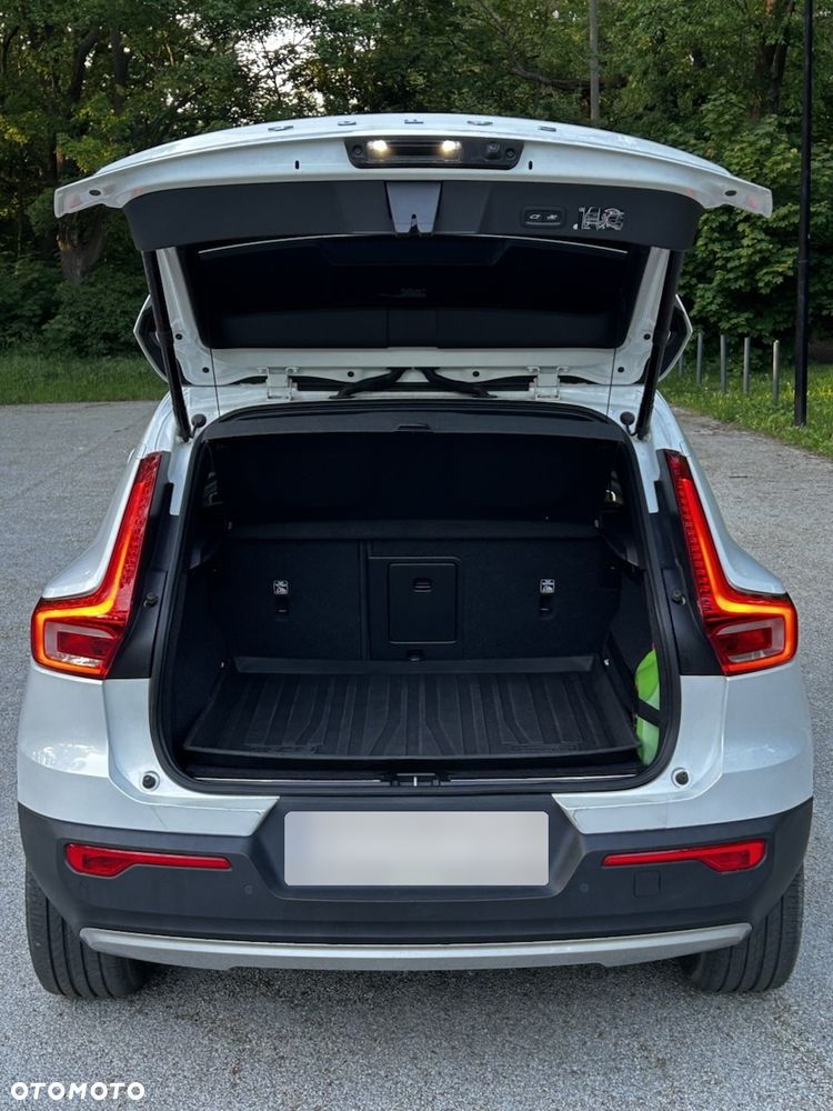 Volvo XC 40 B4 B AWD R-Design - 6