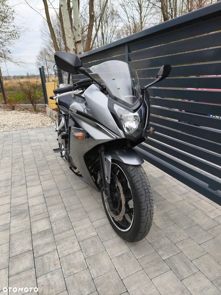 Honda CBR - 6