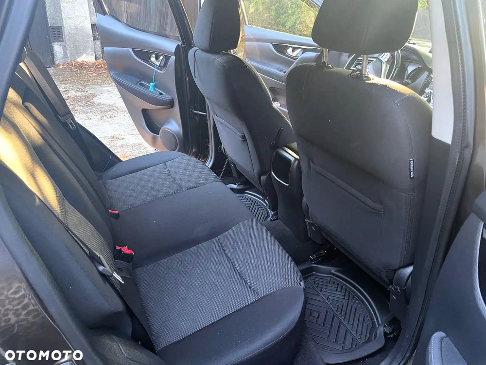Nissan Qashqai 1.2 DIG-T Acenta EU6 - 7