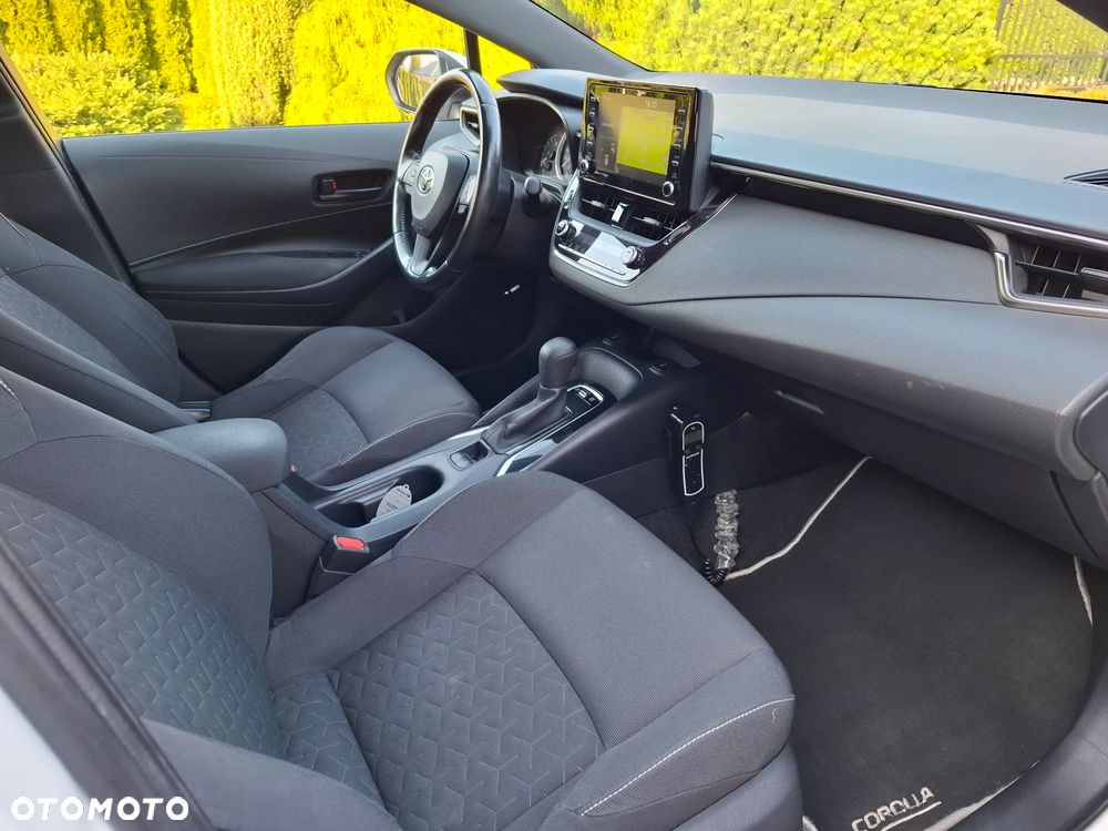 Toyota Corolla 1.8 Business Edition - 15