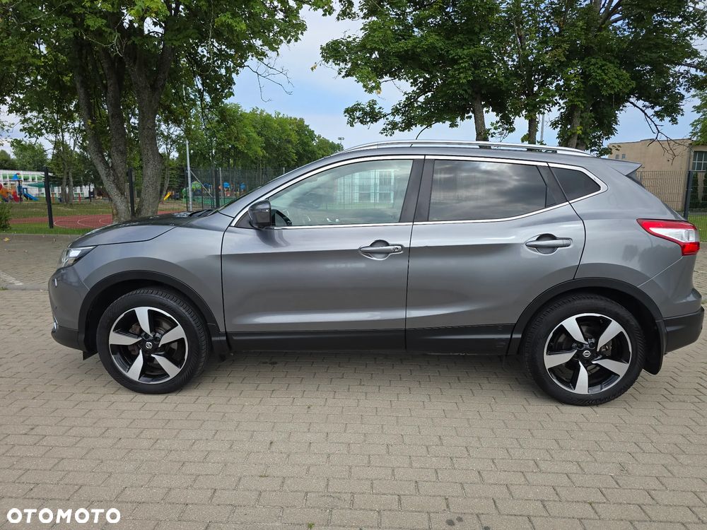 Nissan Qashqai - 2