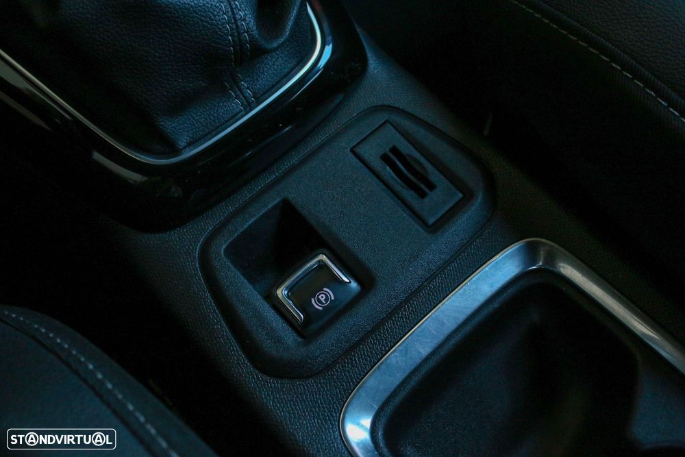 Opel Corsa 1.2 T GS Line - 28