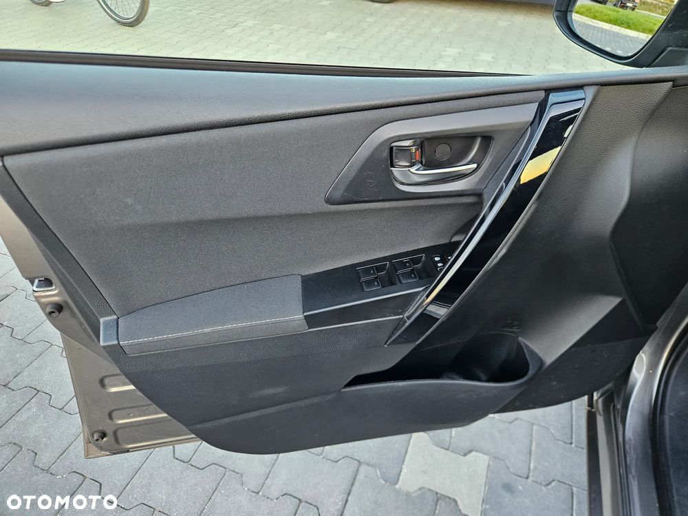 Toyota Auris 2017