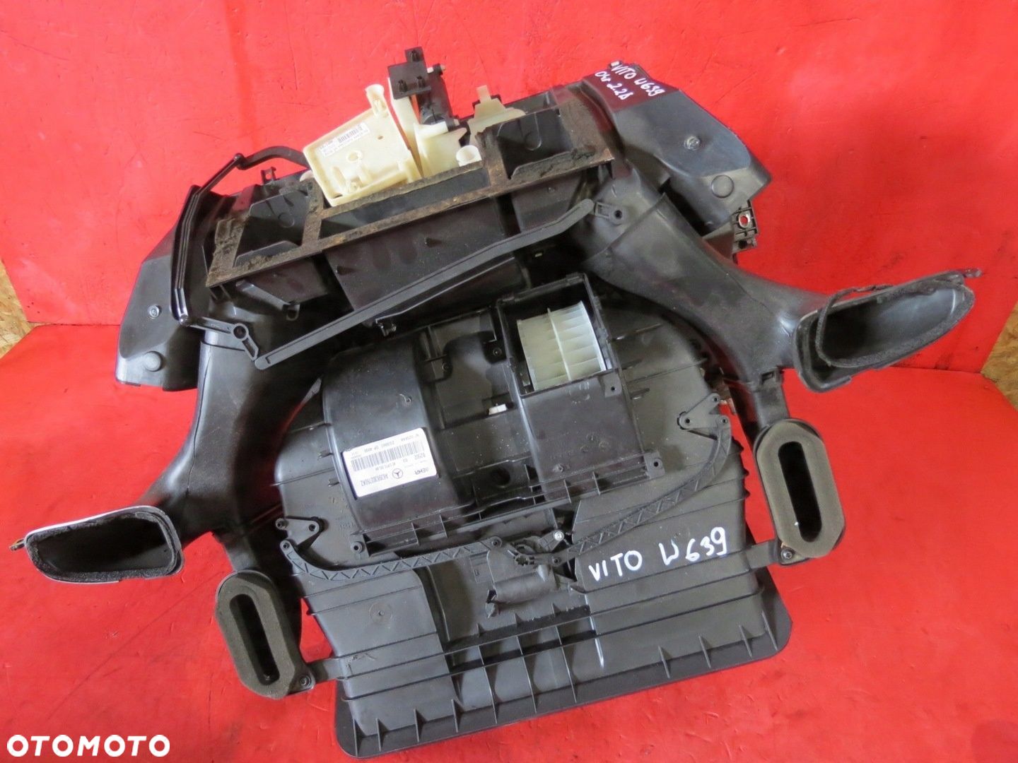 MERCEDES W639 VITO VIANO NAGRZEWNICA A6398302760KZ - 1