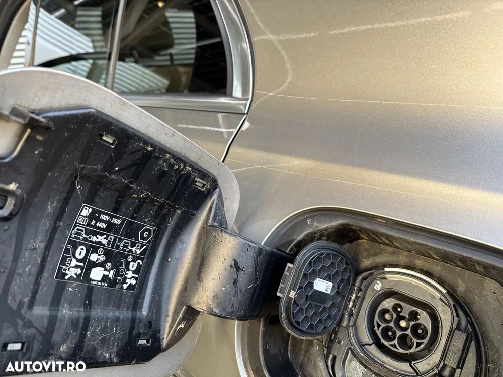 Mercedes-Benz GLE - 25