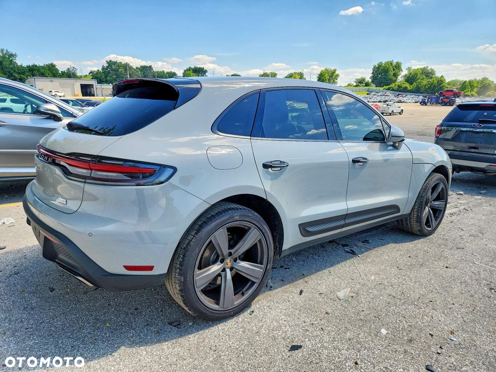 Porsche Macan Standard - 3