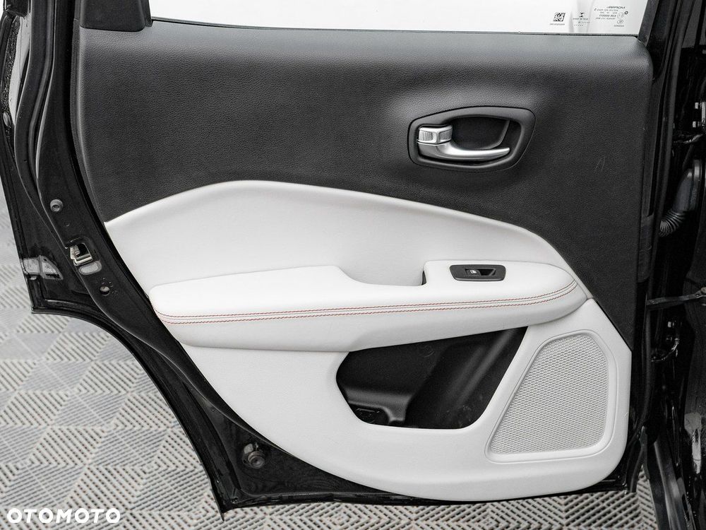 Jeep Compass 1.4 TMair Limited 4WD S&S - 24