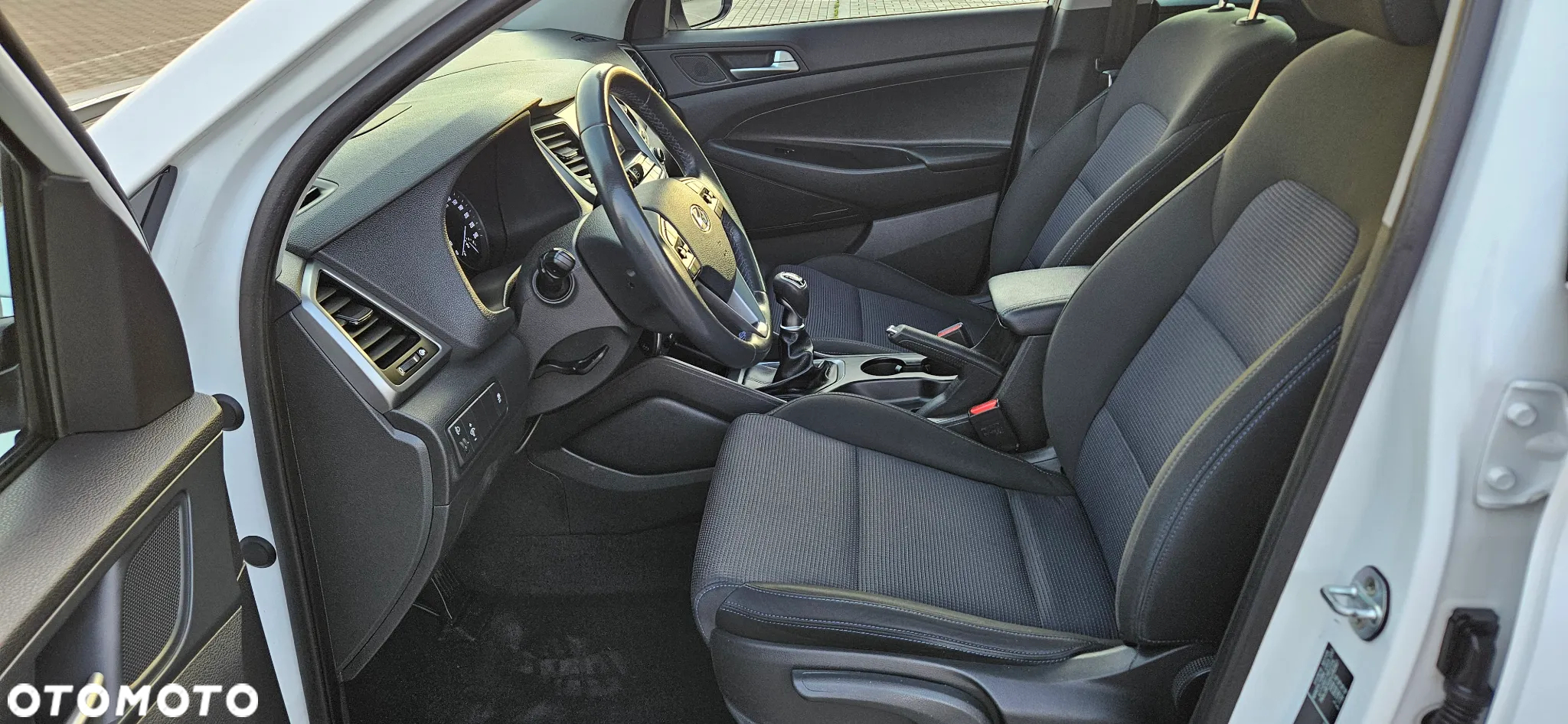 Hyundai Tucson blue 1.7 CRDi 2WD Advantage - 5
