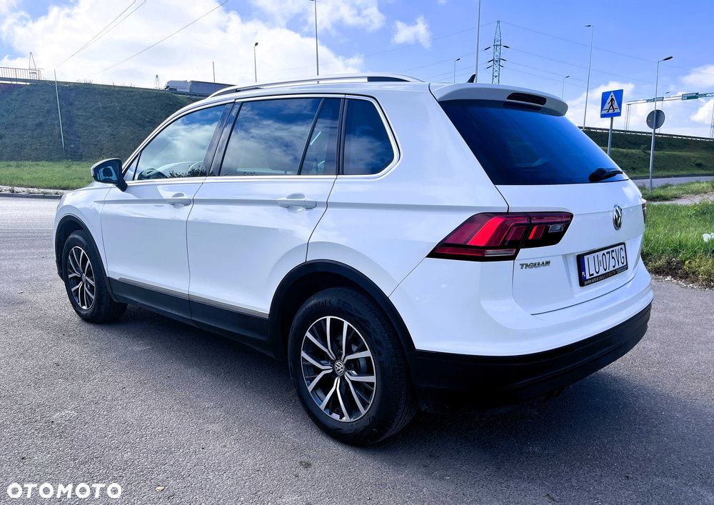 Volkswagen Tiguan - 5