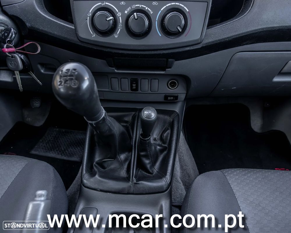 Toyota Hilux 2.5 D-4D 4WD CD - 11
