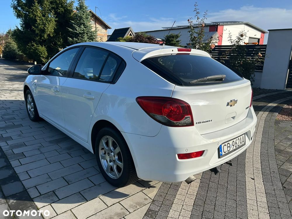 Chevrolet Cruze 2011 photo 5