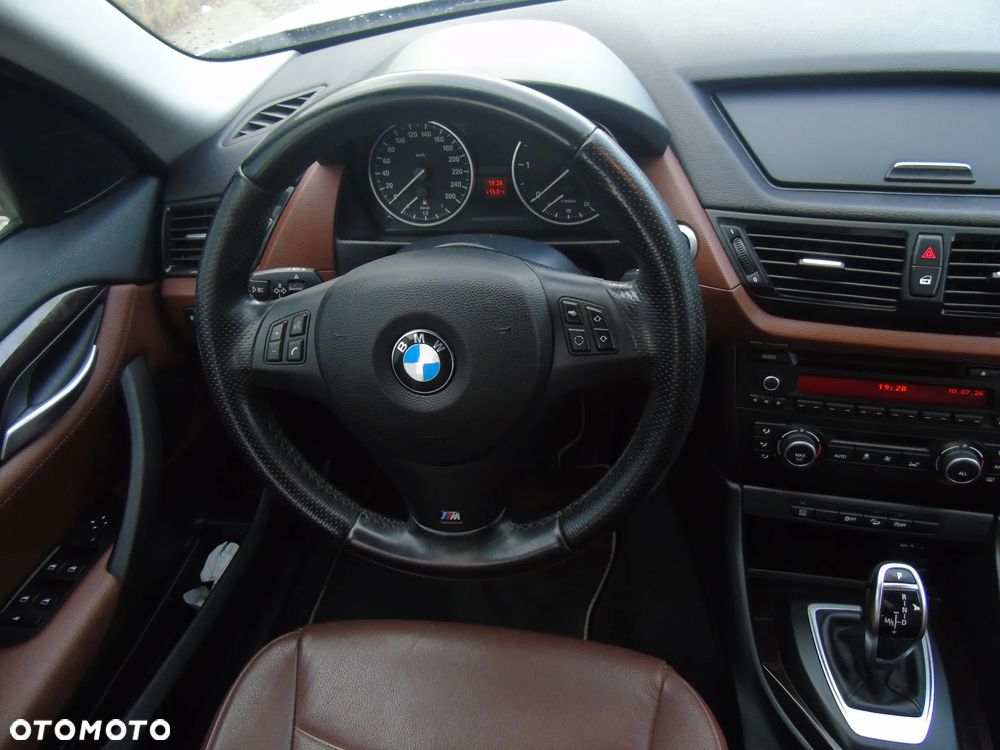 BMW X1 - 16