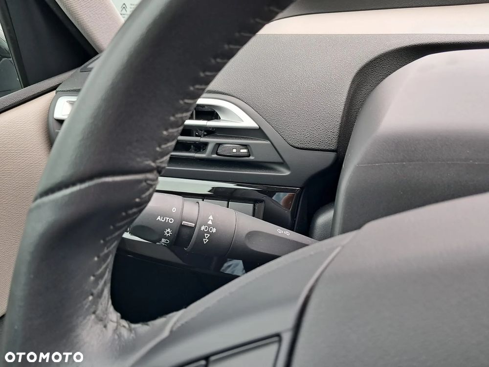 Citroën C4 SpaceTourer 1.2 PureTech Origins S&S - 23