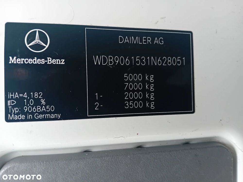 Mercedes-Benz Sprinter karetka - 30
