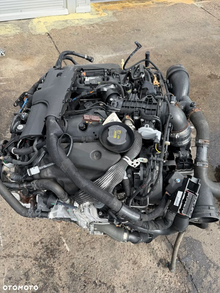 Range Rover Velar 3,0DT 275KM 17- silnik kompletny 306DT - 3