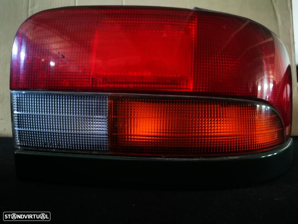 SUBARU IMPREZA 1999 CARRINHA FAROLIM TRÁS DTO ESQ FT088 FT089 - 3