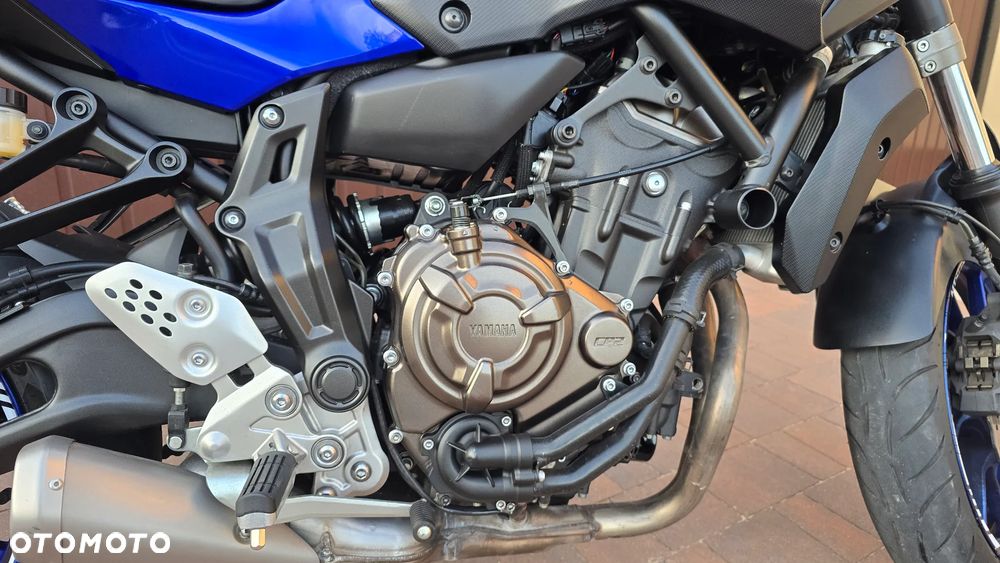 Yamaha MT - 8