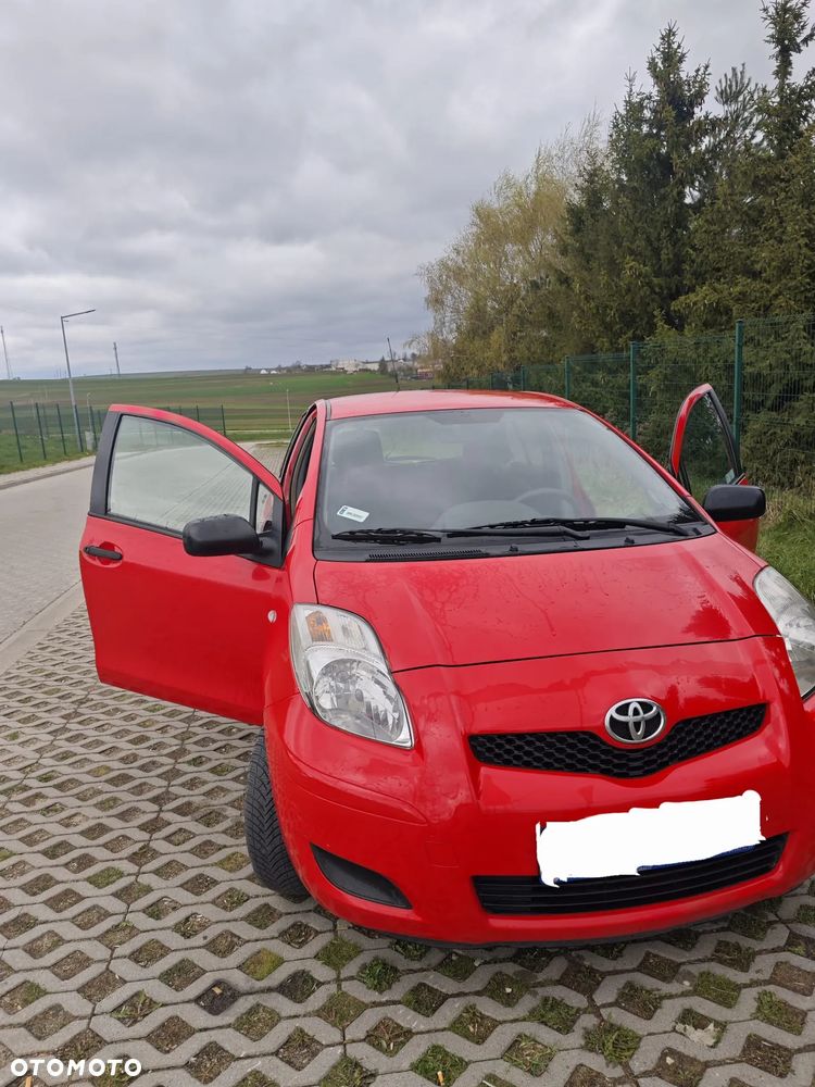 Toyota Yaris 1.0 Terra - 2