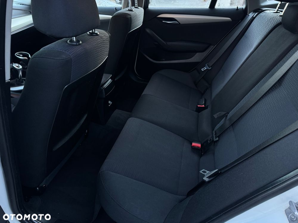 BMW X1 sDrive20d - 32