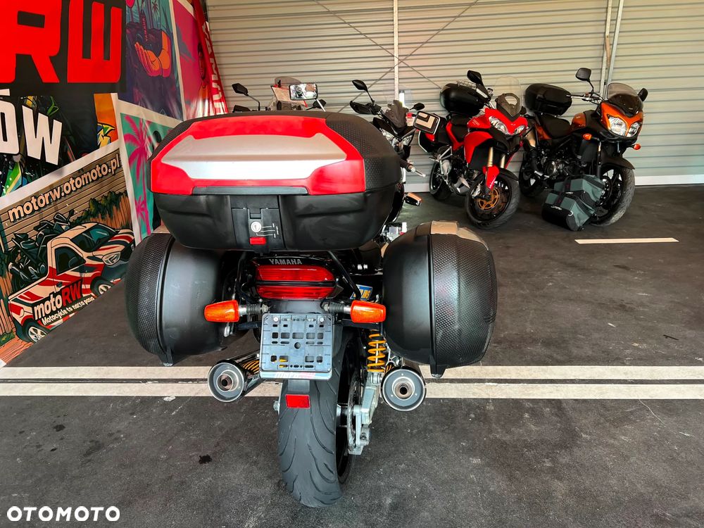 Yamaha XJR - 6