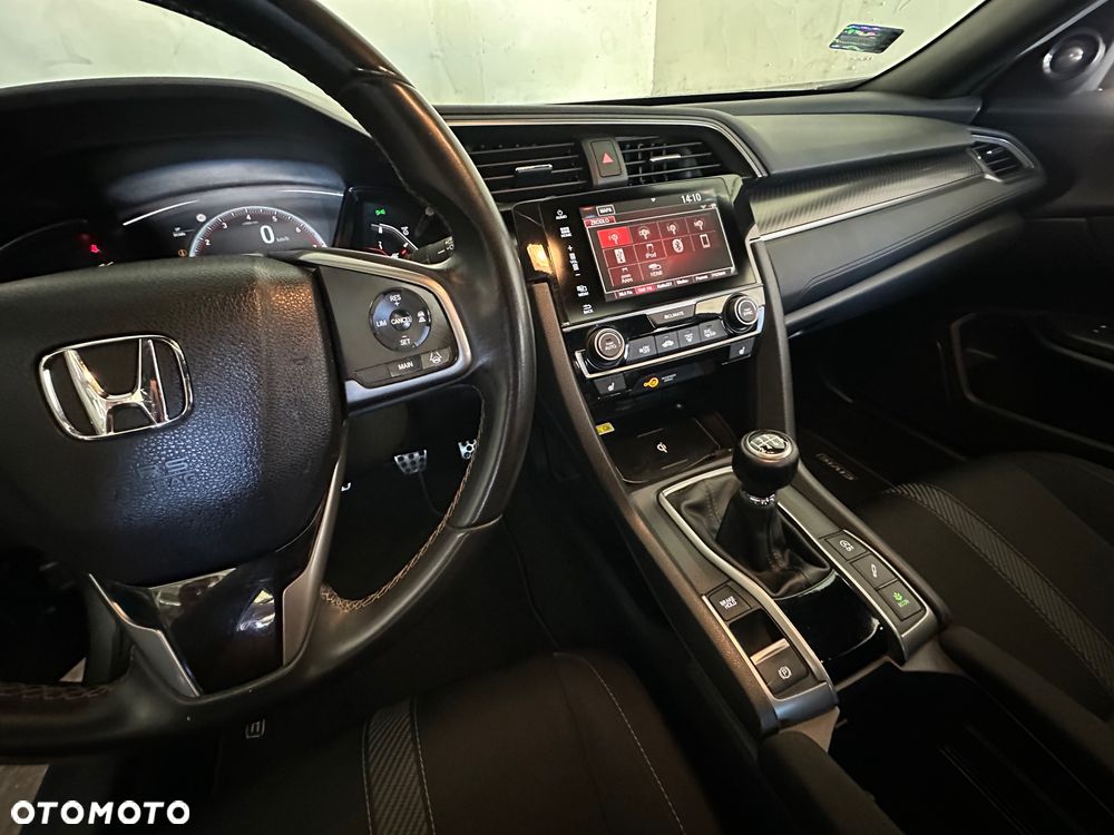 Honda Civic 1.5 i-VTEC Turbo Sport Plus - 32