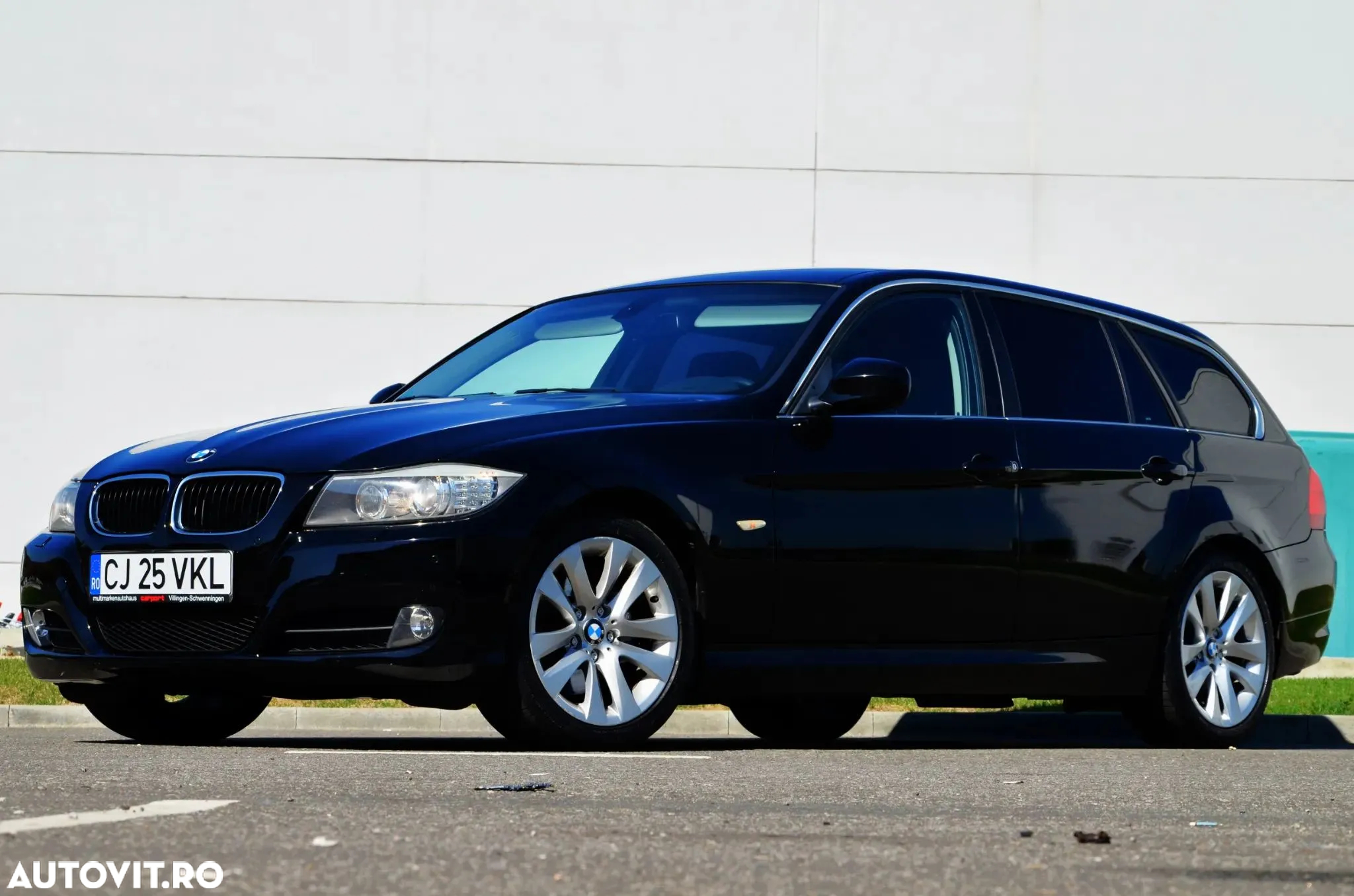 BMW Seria 3 318d DPF Touring Aut. Edition Lifestyle - 5