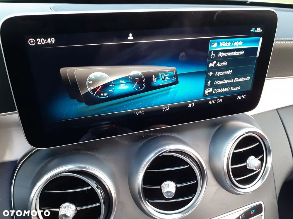 Mercedes-Benz Klasa C 300 9G-TRONIC - 27