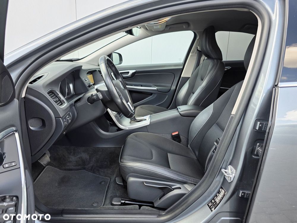 Volvo S60 - 11