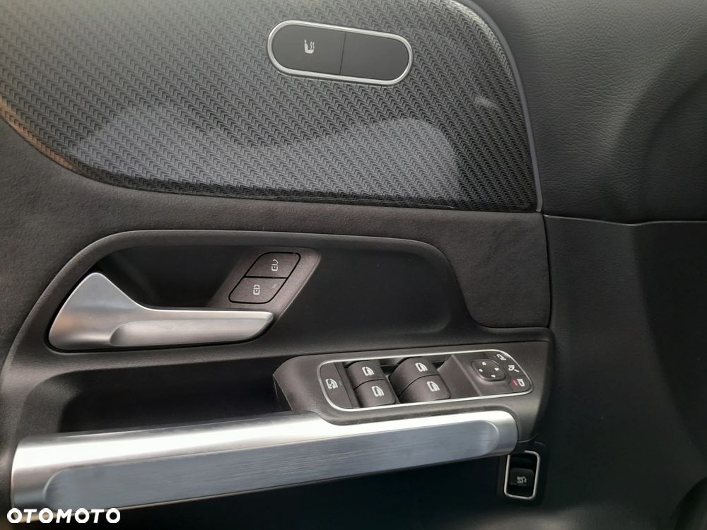 Mercedes-Benz GLB 200 AMG Line 7G-DCT - 15