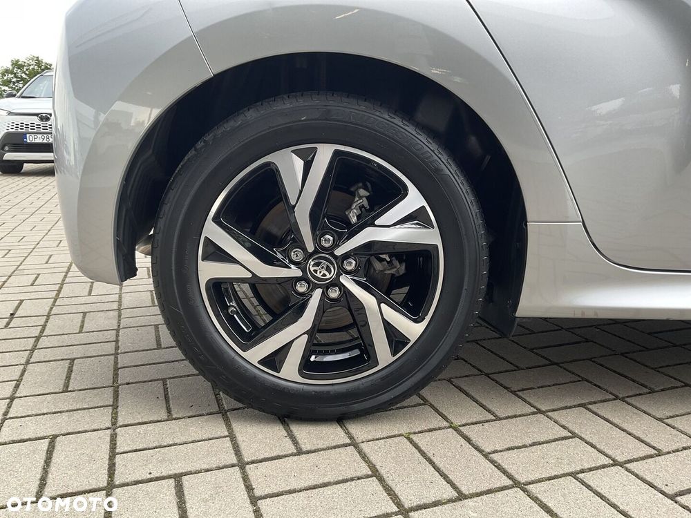 Toyota Yaris Hybrid 1.5 Style - 19