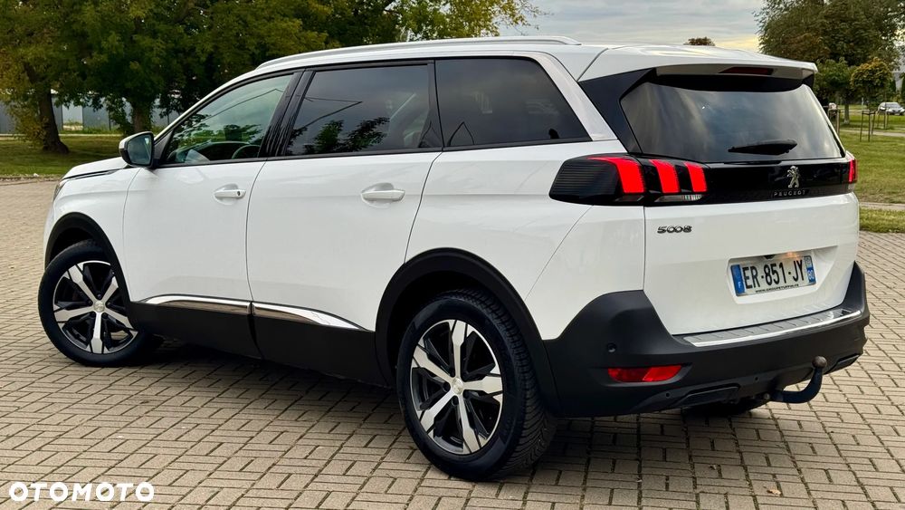 Peugeot 5008 1.6 BlueHDI Allure S&S EAT6 - 3