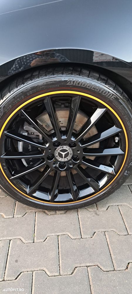 Mercedes-Benz CLA - 12