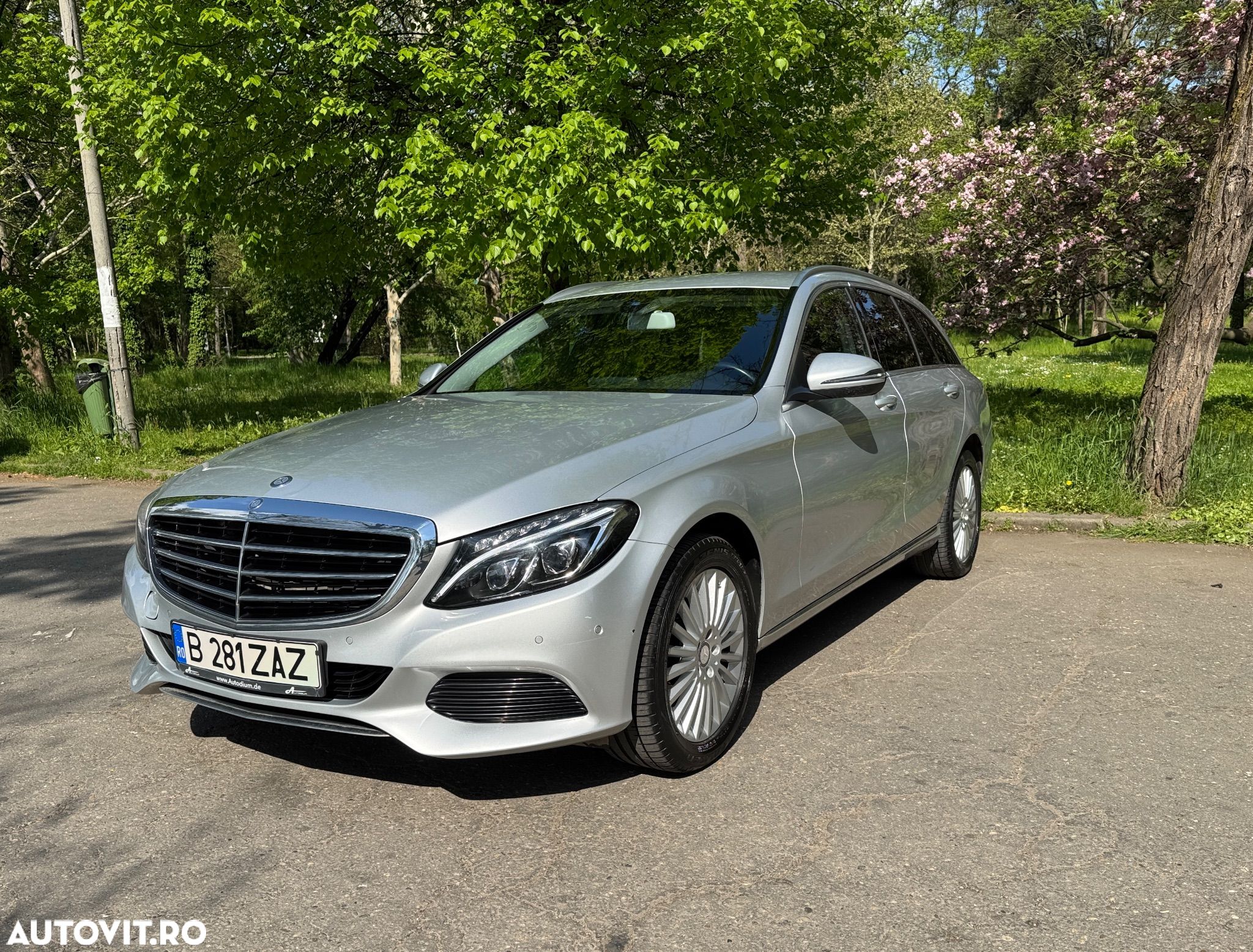Mercedes-Benz C 220 (BlueTEC) d T 7G-TRONIC Avantgarde - 1