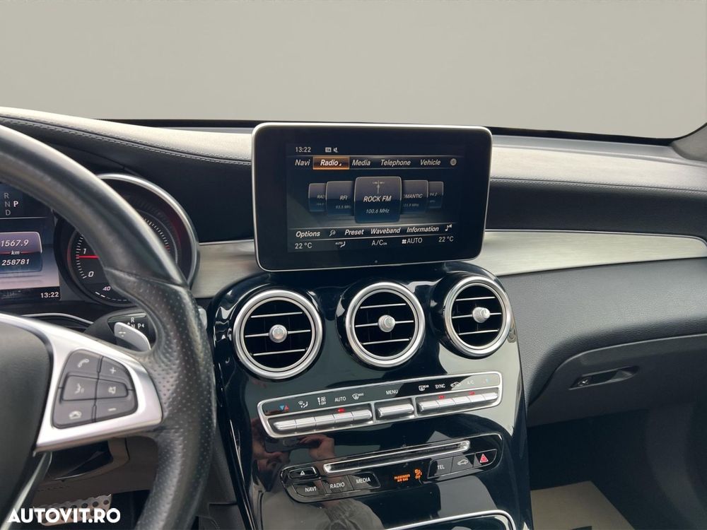 Mercedes-Benz GLC 250 d 4Matic 9G-TRONIC AMG Line - 22