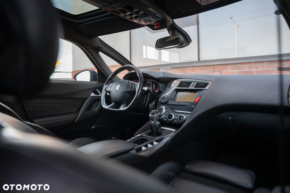 Citroën DS5 2.0 HDi Pure Pearl - 27