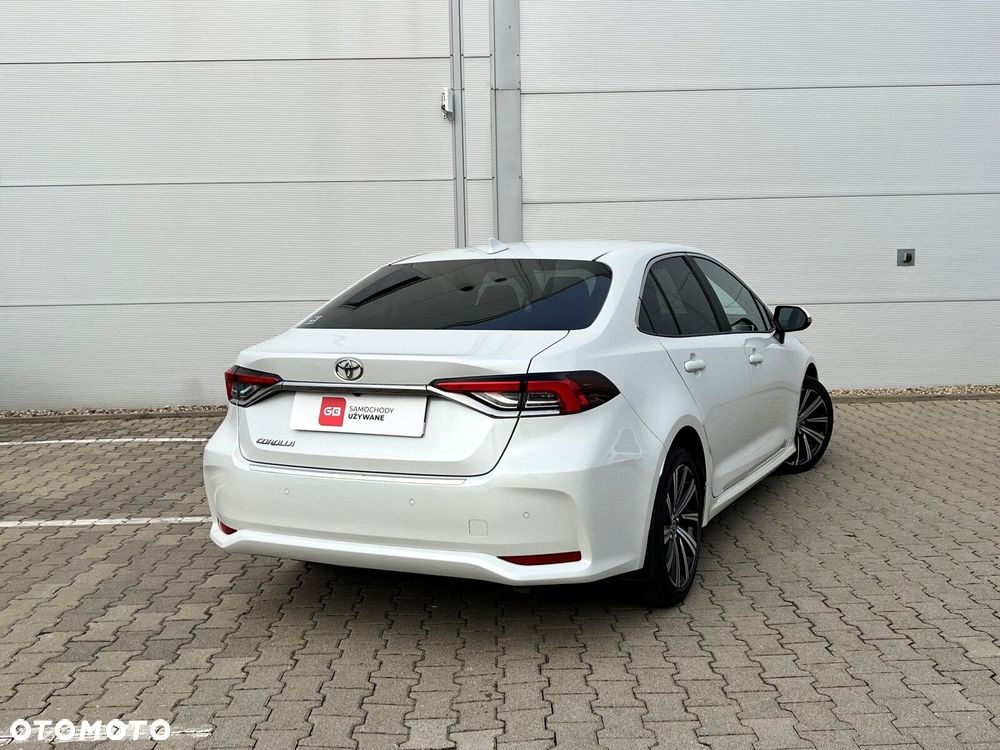 Toyota Corolla - 10