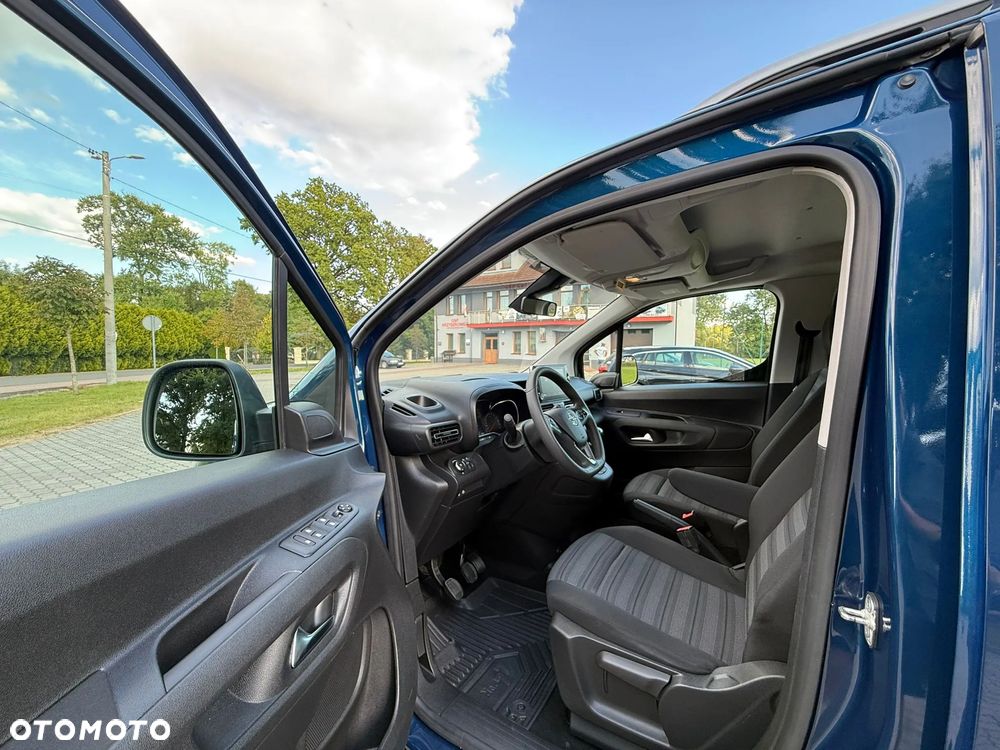 Opel Combo 1.2 Turbo Start/Stop Innovation - 11