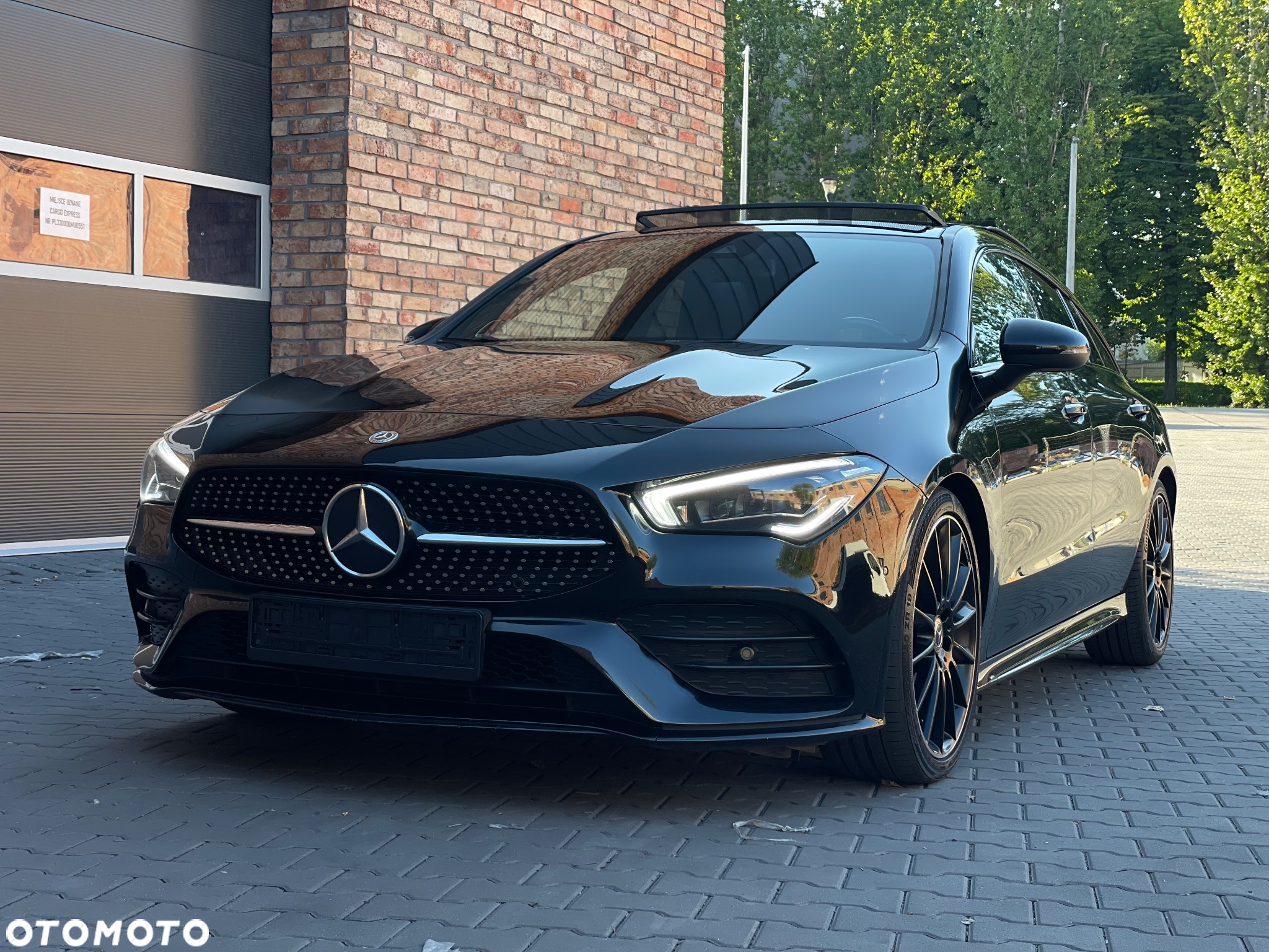 Mercedes-Benz CLA 200 Shooting Brake 7G-DCT AMG Line - 40