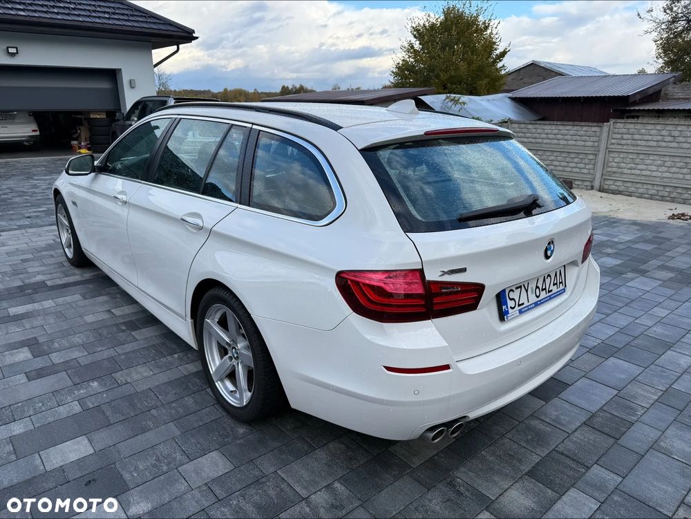 BMW Seria 5 525d xDrive Touring Luxury Line - 9