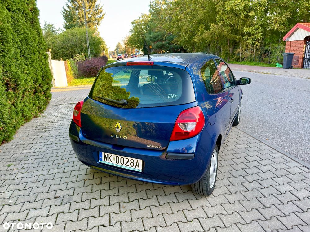Renault Clio 2007 photo 5