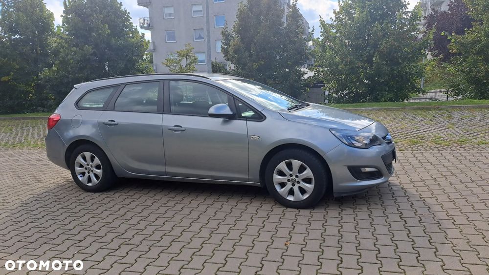 Opel Astra IV 1.4 T Sport - 3
