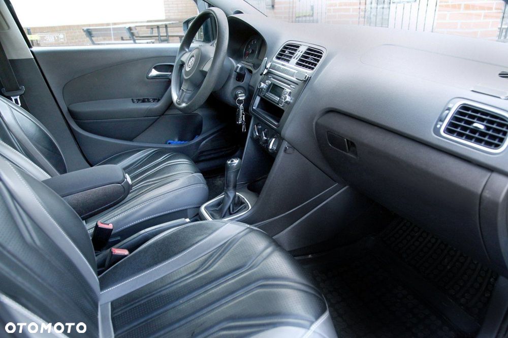 Volkswagen Polo 1.4 16V Comfortline - 10