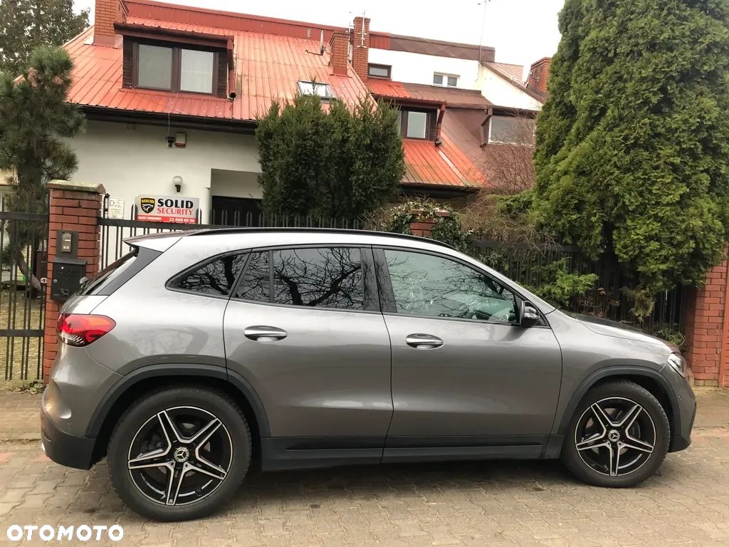 Mercedes-Benz GLA 180 d AMG Line - 1